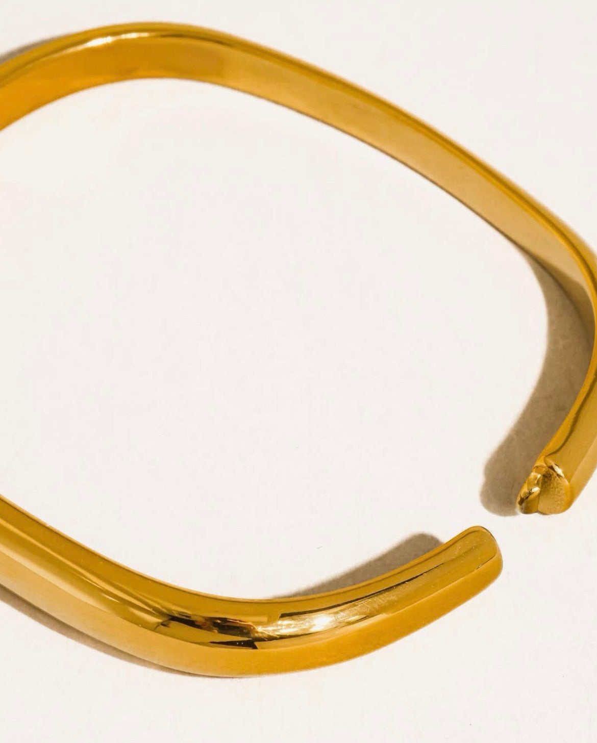 The Aura Bangle